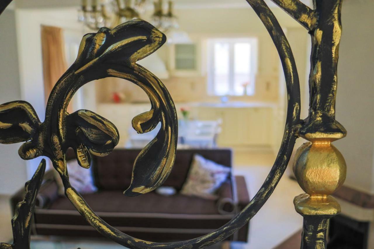 Maison Fleurs Діакопто Екстер'єр фото