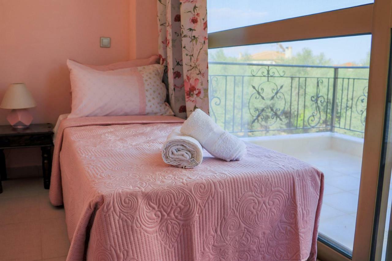 Maison Fleurs Діакопто Екстер'єр фото